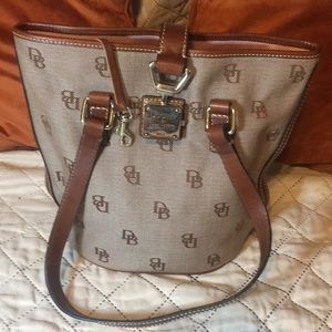 DOONEY & BURKE Mini Bucket Bag